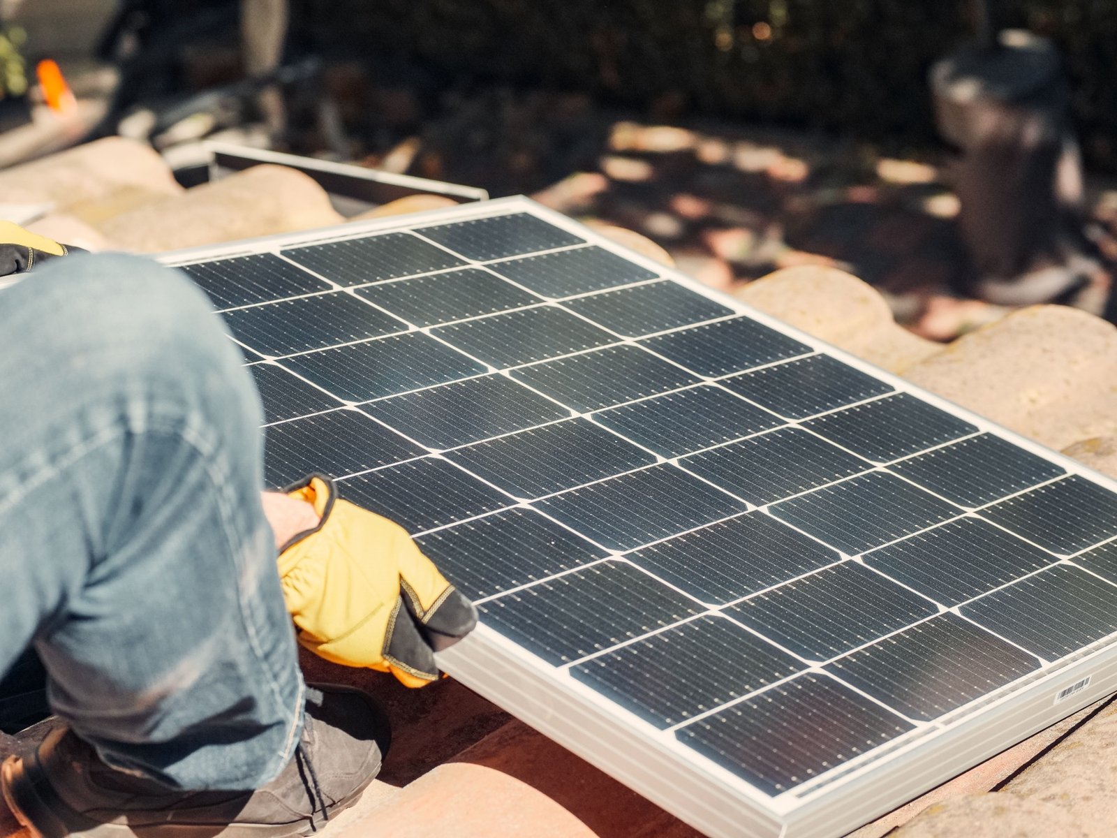 Solar module inspection before project sourcing